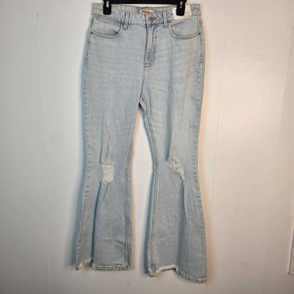 Wrangler Fierce Womens Jeans High Rise Flare Light Wash Stretch 8/32 NWT